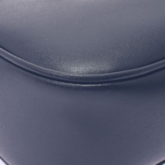 SALVATORE FERRAGAMO Vara Black Leather Shoulder Bag - Picture 5 of 11